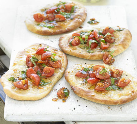 Garlic bread pizzas