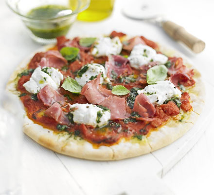 Ham & ricotta pizzas with pesto