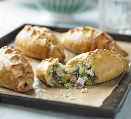 Ham, pea & mint pasties