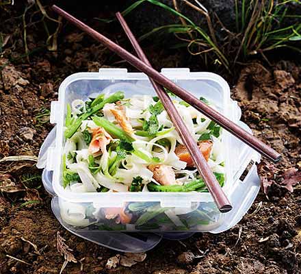 Noodle bowl salad