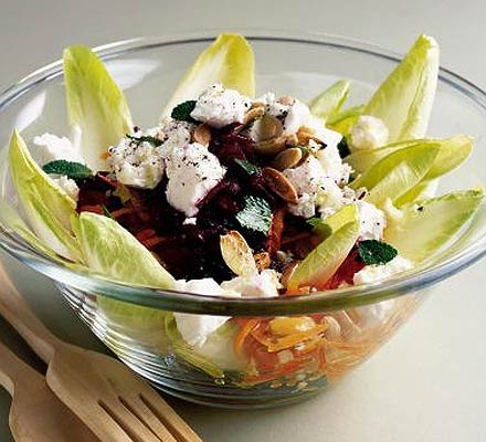 Crunchy feta & mint salad