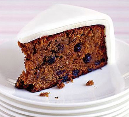 Easy apple fruit cake