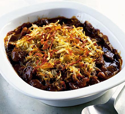 Beef pie with crisp potato crust