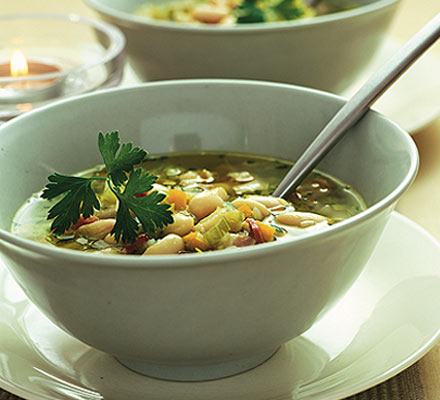 Winter cannellini bean soup