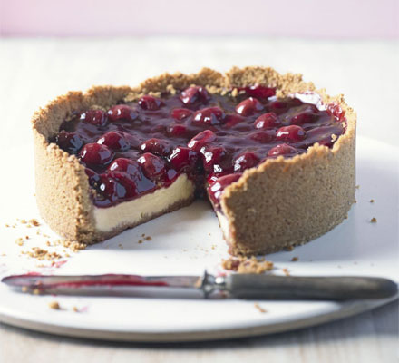 Baked cherry cheesecake