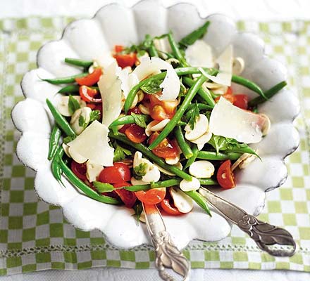 Summer crunch salad