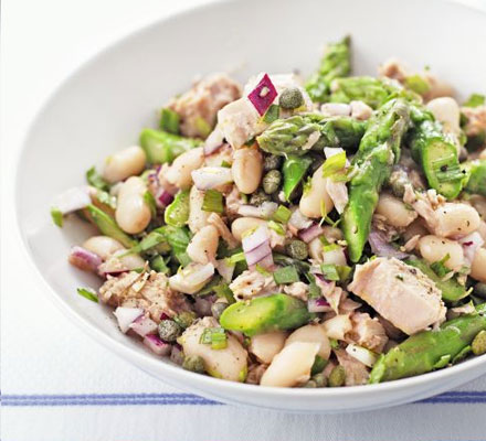 Tuna, asparagus & white bean salad