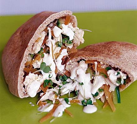 Chicken pitta pockets with hummus drizzle