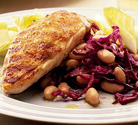 Red cabbage slaw with griddled chicken