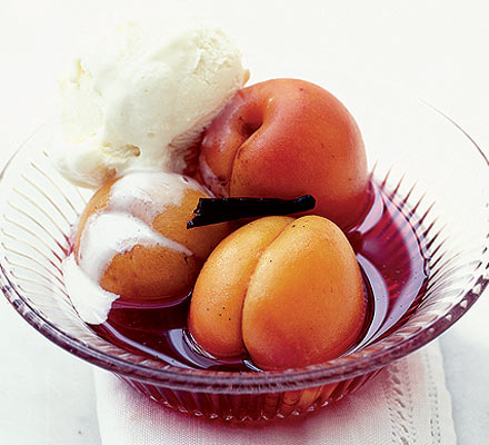 Summery Provençal apricots