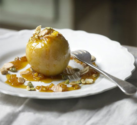 Baked apples with Calvados sauce