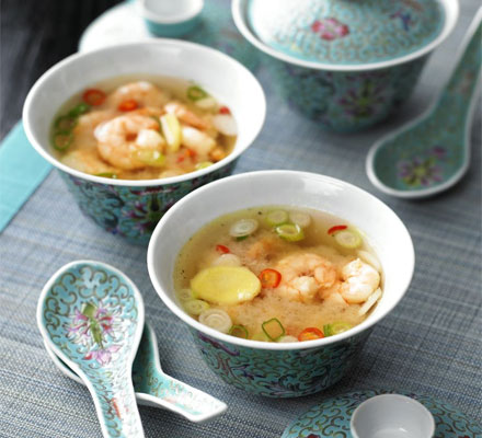 Hot & sour broth with prawns