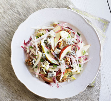 Pear, chicory & blue cheese salad