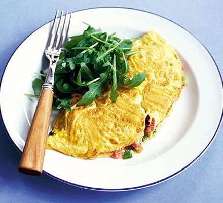 Melting tomato & basil omelette