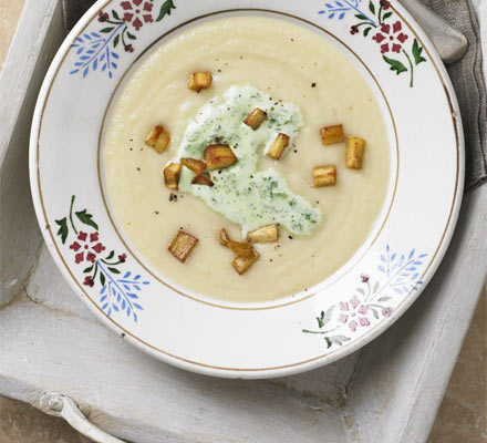 Parsnip soup with parsley cream