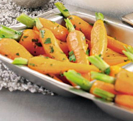 Glazed orange carrots