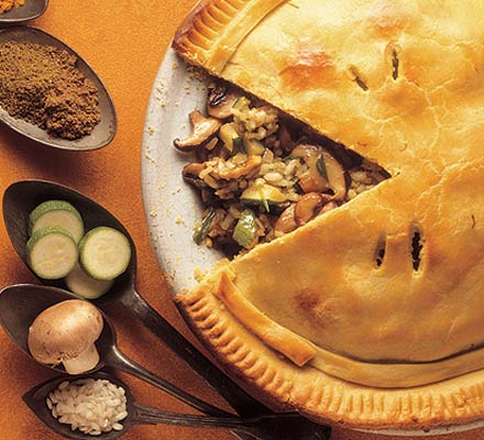 Mushroom & courgette rice pie