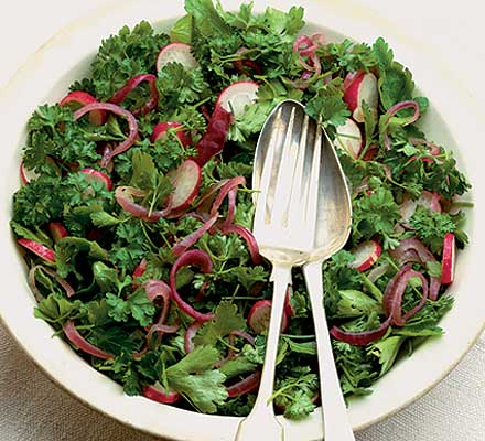 Parsley, radish & red onion salad
