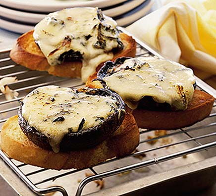 Mushroom melts with spinach salad