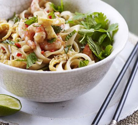 Spicy Thai prawn noodles