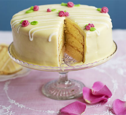 Lemon fondant cake