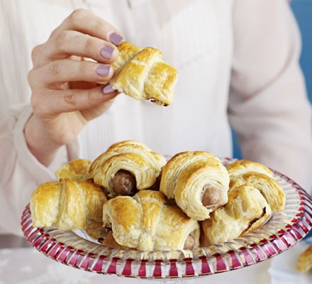 Mini sausage croissants