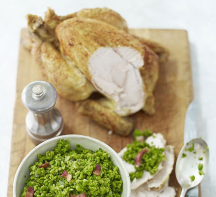 Curry-spiced chicken with a tartare of peas