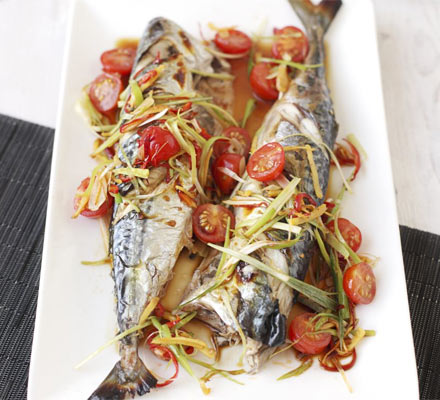 Mackerel with sizzled garlic, ginger & tomatoes