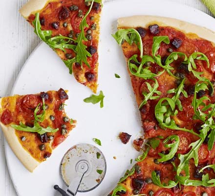 Chorizo, caper & rocket pizza