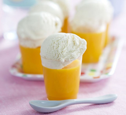 Smoothie jellies with ice cream
