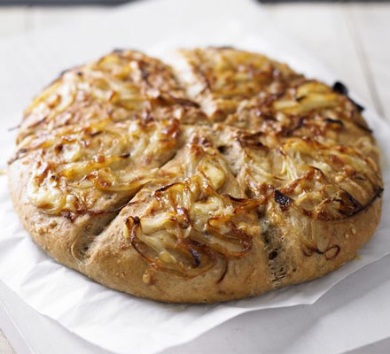 Cheese & caramelised onion coburg