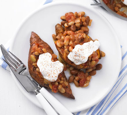 Baked sweet potatoes & beans