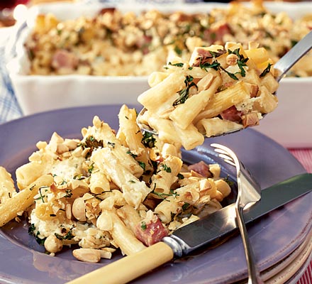 Cheeseboard pasta bake