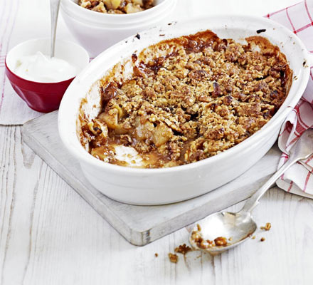 Oaty nutty apple crumble