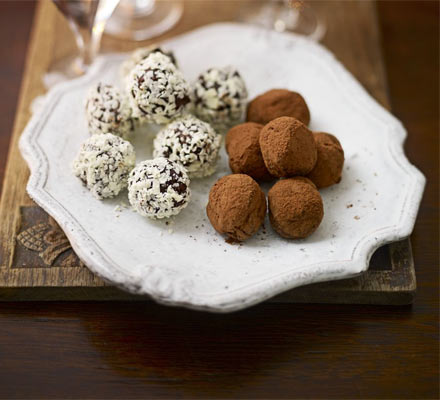 Bitter chocolate truffles
