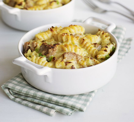 Easy tuna pasta bake