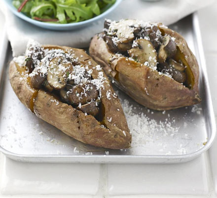 Sweet potatoes with mushrooms & rosemary