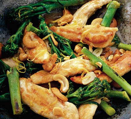 Broccoli lemon chicken with cashews