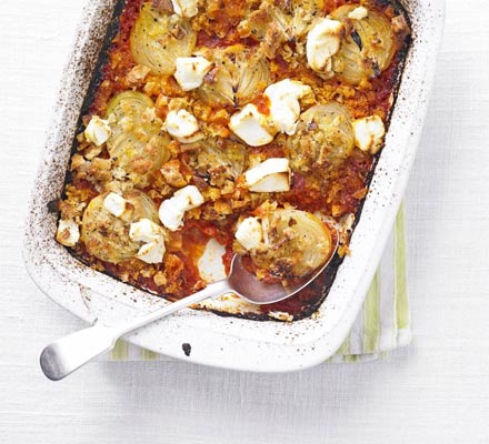 Tomato & onion bake with goat’s cheese