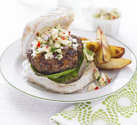 Jerk beefburger with pineapple relish & chips