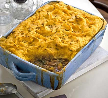 Fragrant shepherd’s pie with apricots