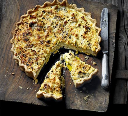 Leek, ricotta & gruyère tart