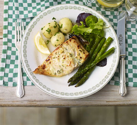 Fresh salmon with dill & capers