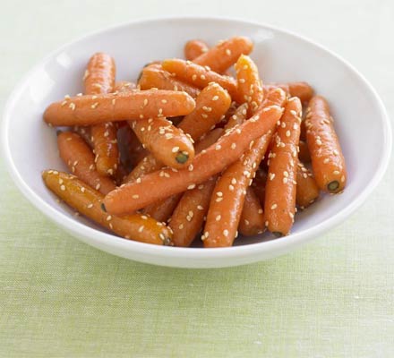 Sesame baby carrots