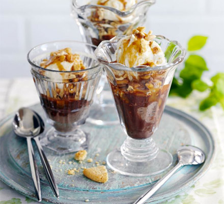 Nutty caramel & choc sundaes