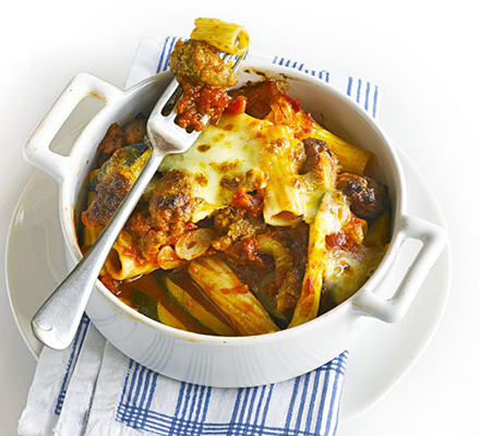 Courgette, sausage & rigatoni bakes