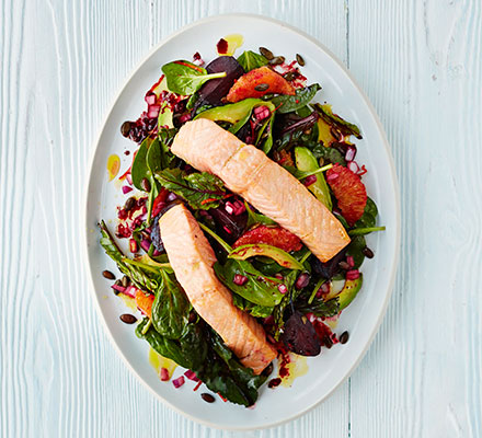 Zesty salmon with roasted beets & spinach