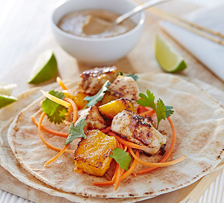 Satay chicken & mango wraps