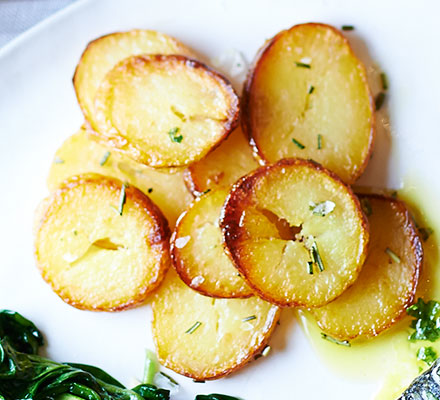 Sauté potatoes with sea salt & rosemary