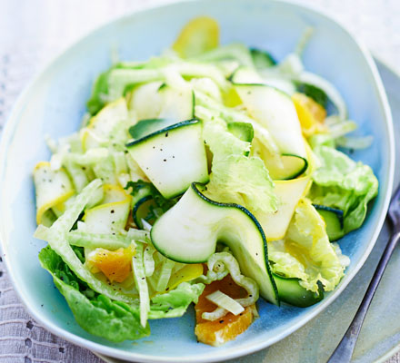 Shaved fennel, courgette & orange salad